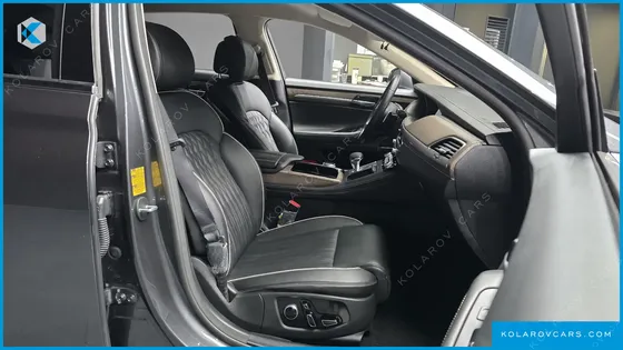 GENESIS G90 3.3 T AWD