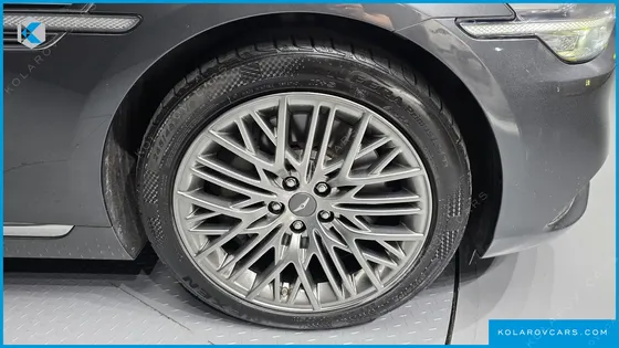 GENESIS G90 3.3 T AWD