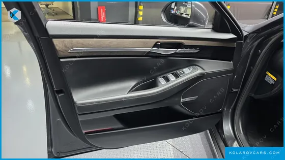 GENESIS G90 3.3 T AWD
