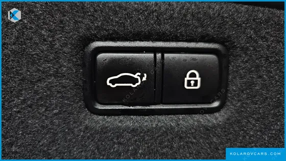 GENESIS G90 3.8 AWD