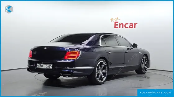 BENTLEY FLYING SPUR 4.0