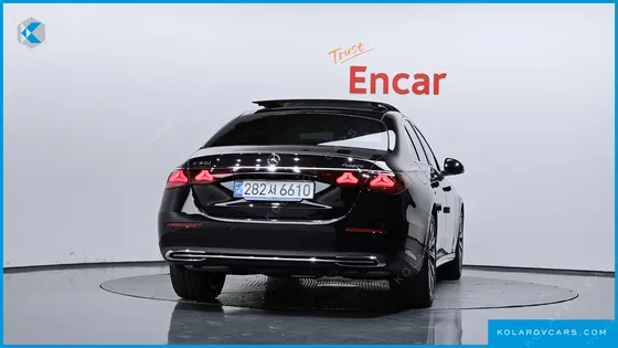 MERCEDES E-CLASS E300 4MATIC EXCLUSIVE