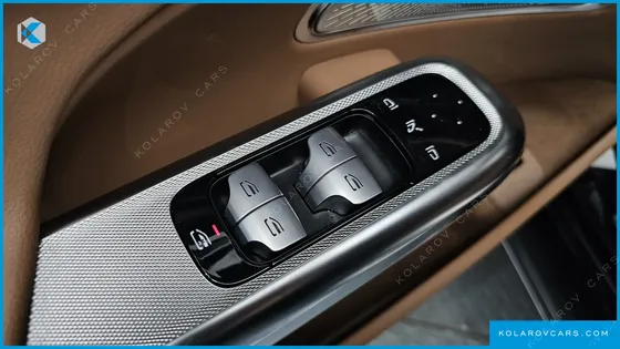 MERCEDES E-CLASS E300 4MATIC EXCLUSIVE