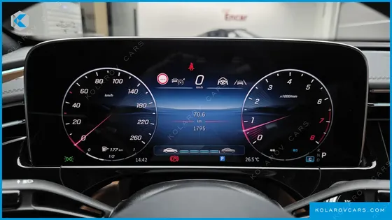 MERCEDES E-CLASS E300 4MATIC AMG LINE
