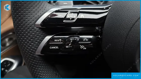 MERCEDES E-CLASS E300 4MATIC AMG LINE