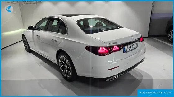 MERCEDES E-CLASS E200 EXCLUSIVE