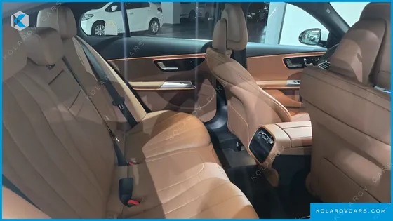 MERCEDES E-CLASS E200 EXCLUSIVE