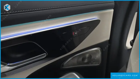 MERCEDES E-CLASS E300 4MATIC AMG LINE