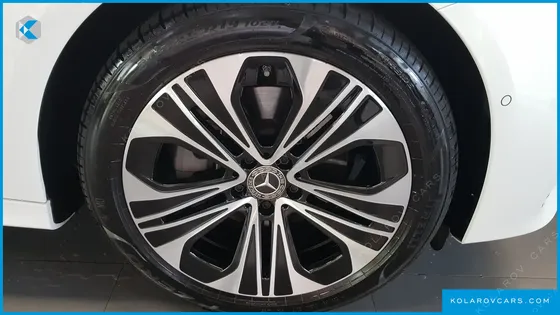 MERCEDES E-CLASS E220D 4MATIC EXCLUSIVE