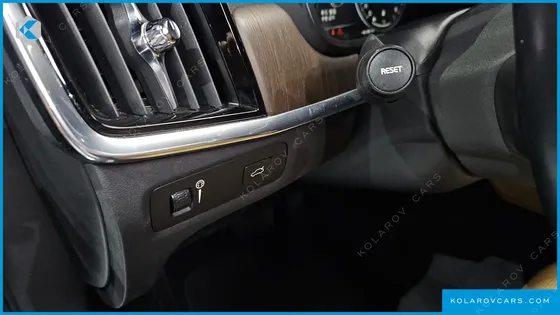 VOLVO V90 B5 PRO AWD