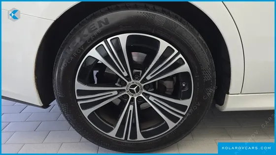 MERCEDES E-CLASS E200 AVANTGARDE