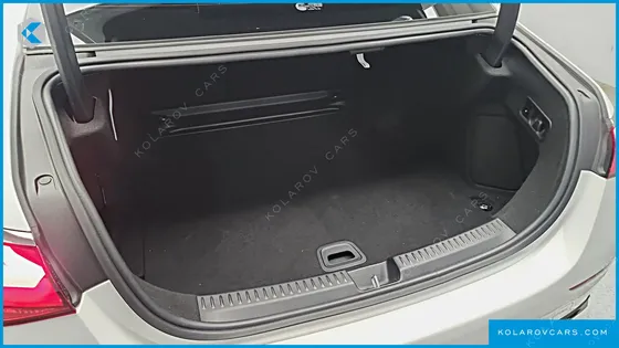 MERCEDES E-CLASS E200 AVANTGARDE