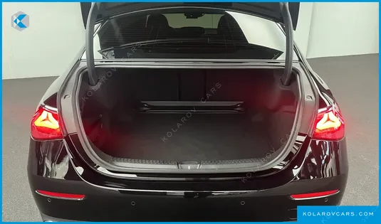 MERCEDES E-CLASS E200 AVANTGARDE
