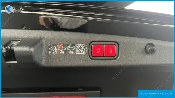 MERCEDES E-CLASS E200 AVANTGARDE