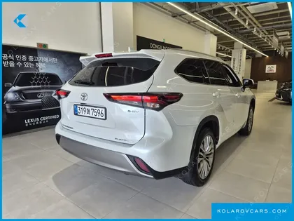 TOYOTA HIGHLANDER 2.5 4WD PLATIMUM