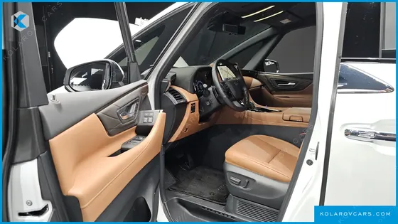 TOYOTA ALPHARD 2.5 HEV EXECUTIVE AWD
