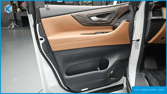 TOYOTA ALPHARD 2.5 HEV EXECUTIVE AWD