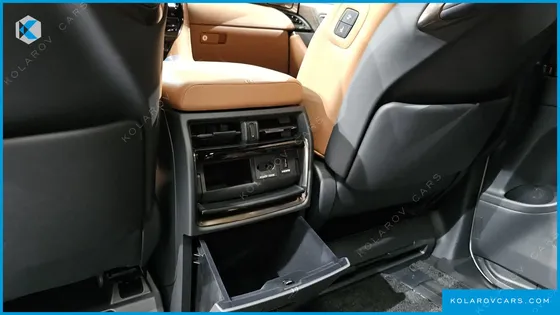 TOYOTA ALPHARD 2.5 HEV EXECUTIVE AWD