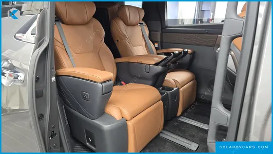 TOYOTA ALPHARD 2.5 HEV EXECUTIVE AWD