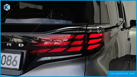 TOYOTA ALPHARD 2.5 HEV EXECUTIVE AWD