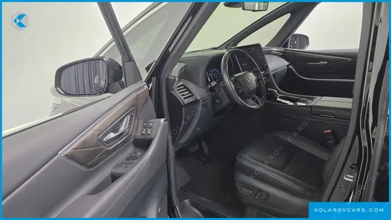 TOYOTA ALPHARD 2.5 HEV EXECUTIVE AWD