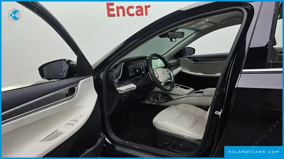 HYUNDAI GRANDEUR LE BLANC