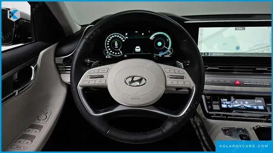 HYUNDAI GRANDEUR LE BLANC