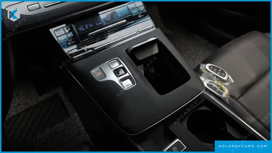 HYUNDAI GRANDEUR PREMIUM