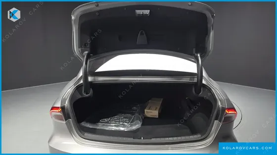 HYUNDAI GRANDEUR PREMIUM