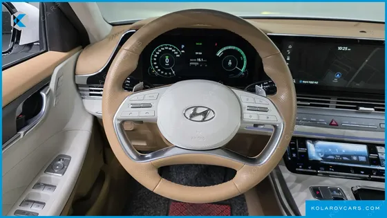 HYUNDAI GRANDEUR CALLIGRAPHY