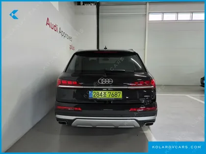 AUDI Q7 55 TFSI QUATTRO
