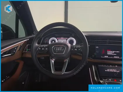 AUDI Q7 55 TFSI QUATTRO