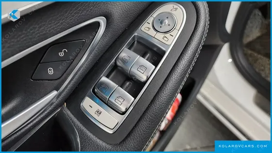 MERCEDES C-CLASS C220 D AVANTGARDE
