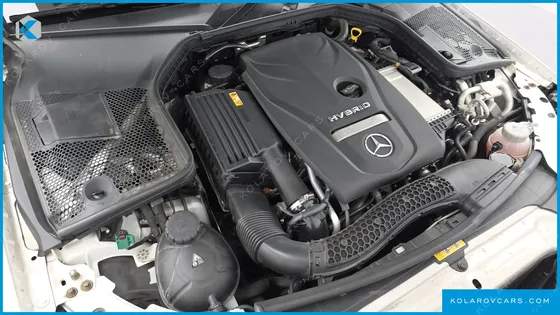 MERCEDES C-CLASS C300E 4MATIC AMG LINE