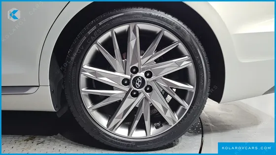 HYUNDAI GRANDEUR 2.5