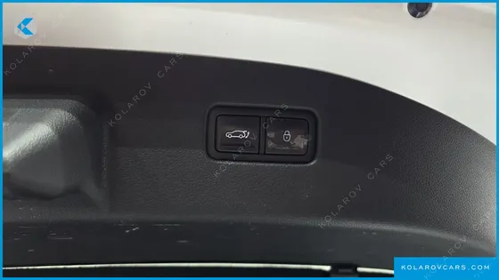 GENESIS G70 GASOLINE 2.5T 2WD