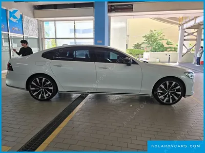 VOLVO S90 B5 ULTRA DARK