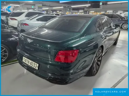 BENTLEY FLYING SPUR 4.0 AZURE