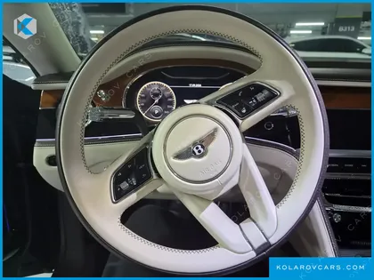 BENTLEY FLYING SPUR 4.0 AZURE