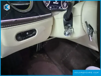 BENTLEY FLYING SPUR 4.0 AZURE