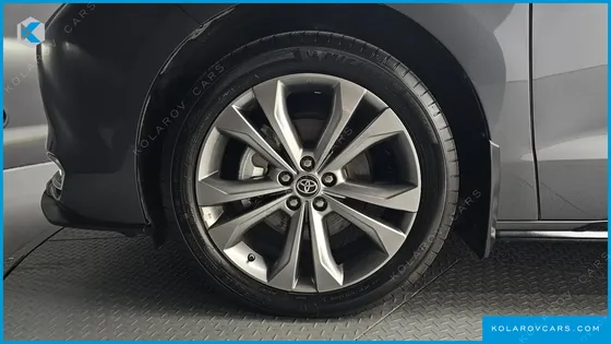 TOYOTA SIENNA 2.5 HYBRID 2WD
