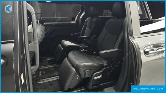 TOYOTA SIENNA 2.5 HYBRID 2WD
