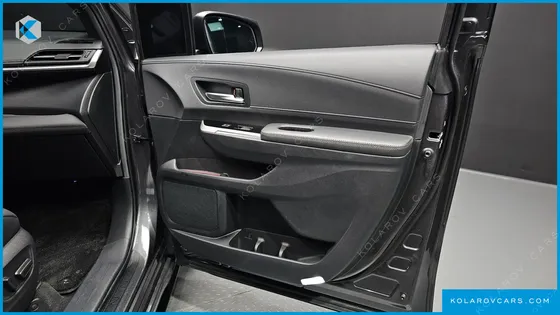 TOYOTA SIENNA 2.5 HYBRID 2WD