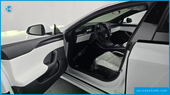 TESLA MODEL S PLAID