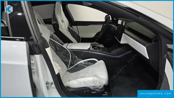 TESLA MODEL S PLAID