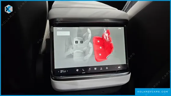 TESLA MODEL S PLAID