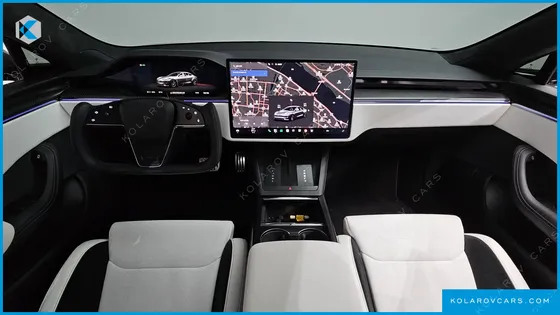 TESLA MODEL S PLAID