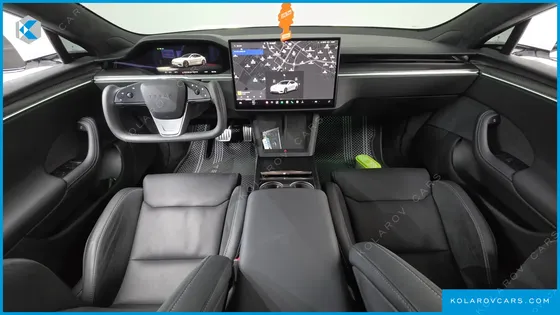 TESLA MODEL S PLAID