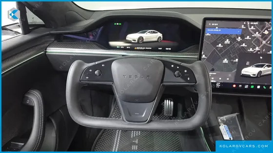 TESLA MODEL S PLAID