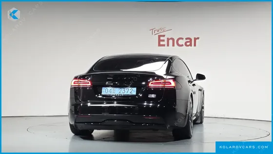 TESLA MODEL S PLAID